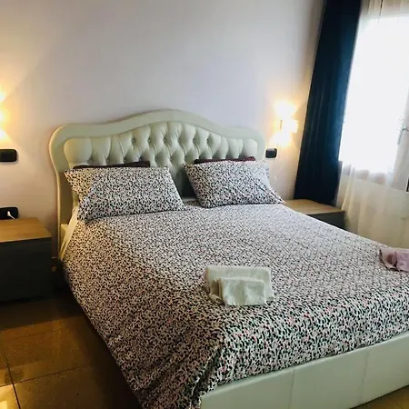 Artemide 4*